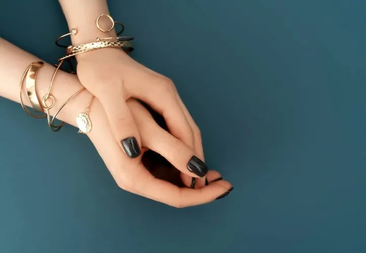 bijoux pour un look sophistiqué