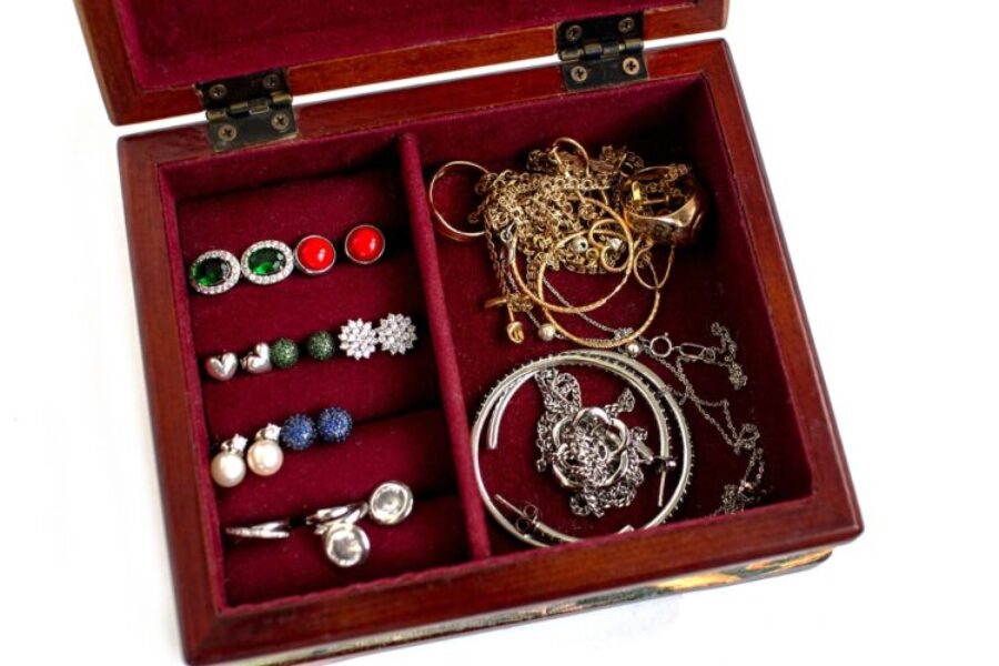 Comment_bien_choisir_des_bijoux_personnalisés_?_