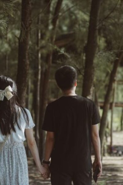 Comment_gérer_une_relation_avec_un_homme_enfant_:_conseils_pour_les_femmes