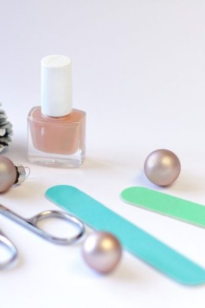 De_beaux_ongles_toute_l’année_grâce_à_des_soins_adaptés
