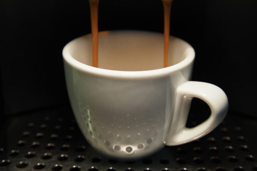 Découvrez_l_art_du_café,_un_parcours_de_saveurs_de_la_machine_à_la_tasse