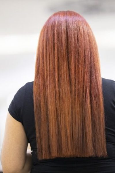 Frange_rideau_cheveux_lisses_:_est_ce_compatible_?