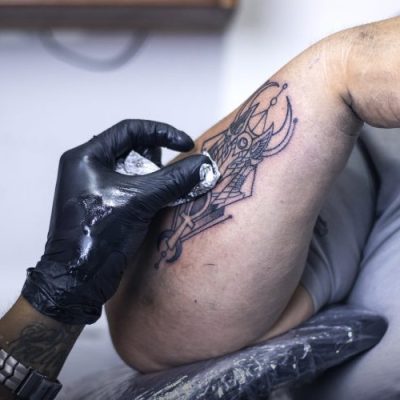 Premier_tatouage_:_5_conseils_de_pro_pour_se_lancer